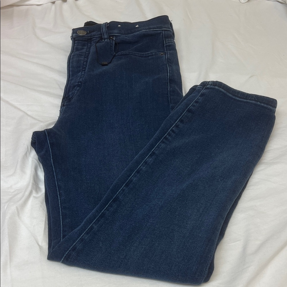NWOT Express Dark Blue Women's Skinny  Stretch Jeans Sz 6